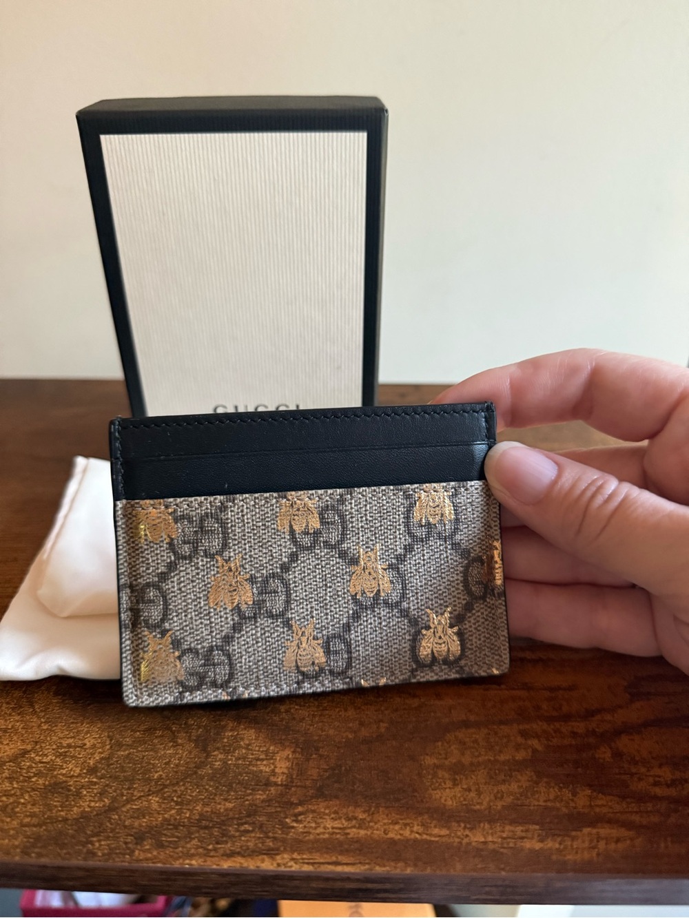 Gucci Surpreme GG Bee Card Case - Picture 3 of 5